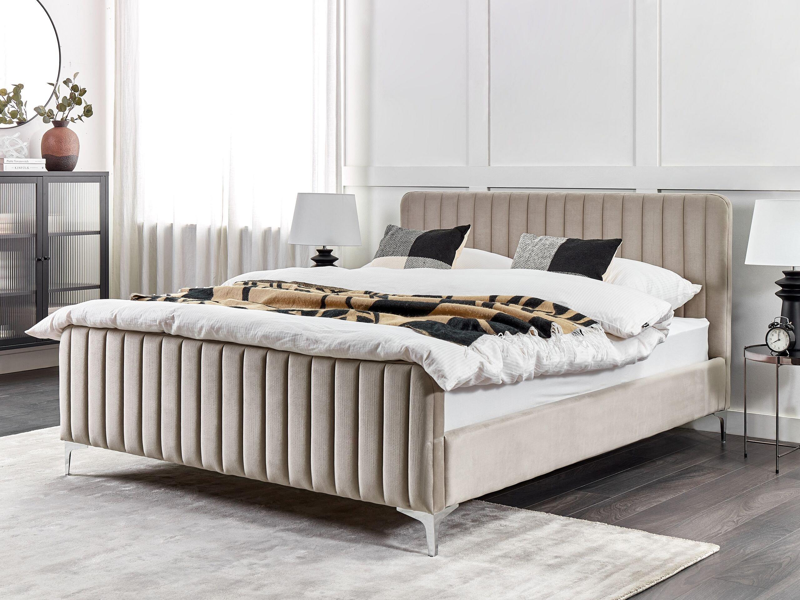 Beliani Bett mit Lattenrost aus Samtstoff Modern LUNAN  