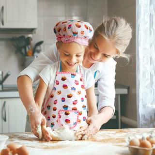 Activity-board  Kochset Kinderset niedliches Backset Küchenspielzeugset Zubehör Schürze mit Kochmütze 