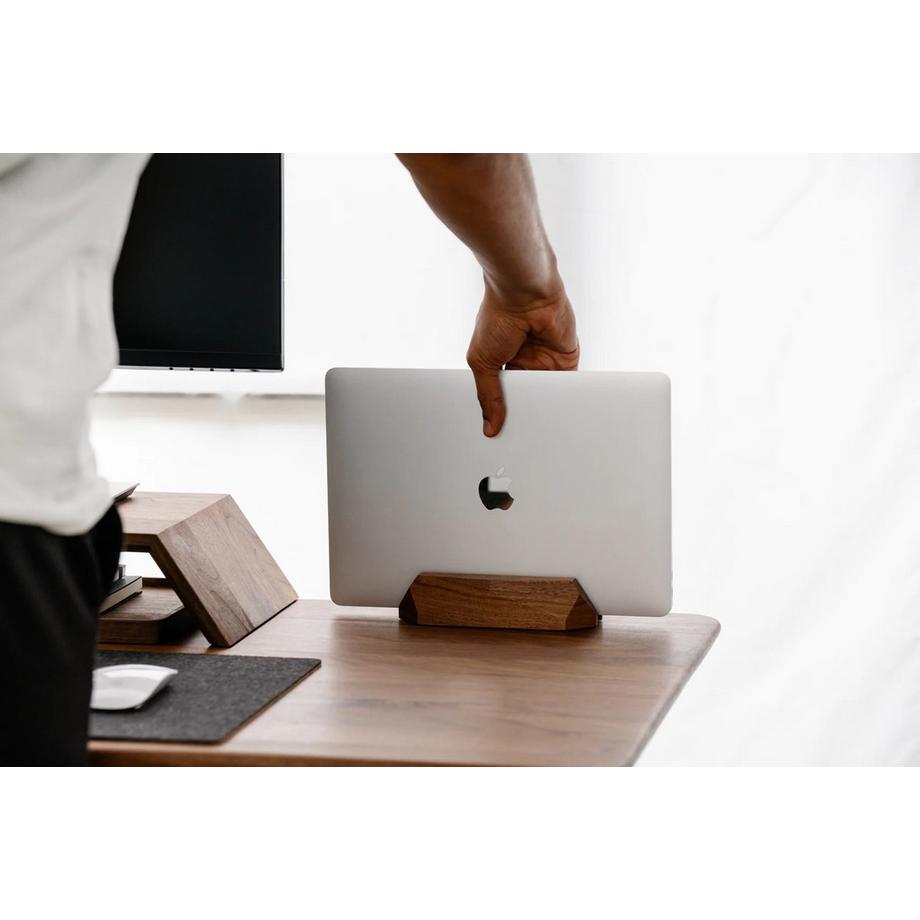 Oakywood  Laptop Dock - Laptopständer aus Holz 