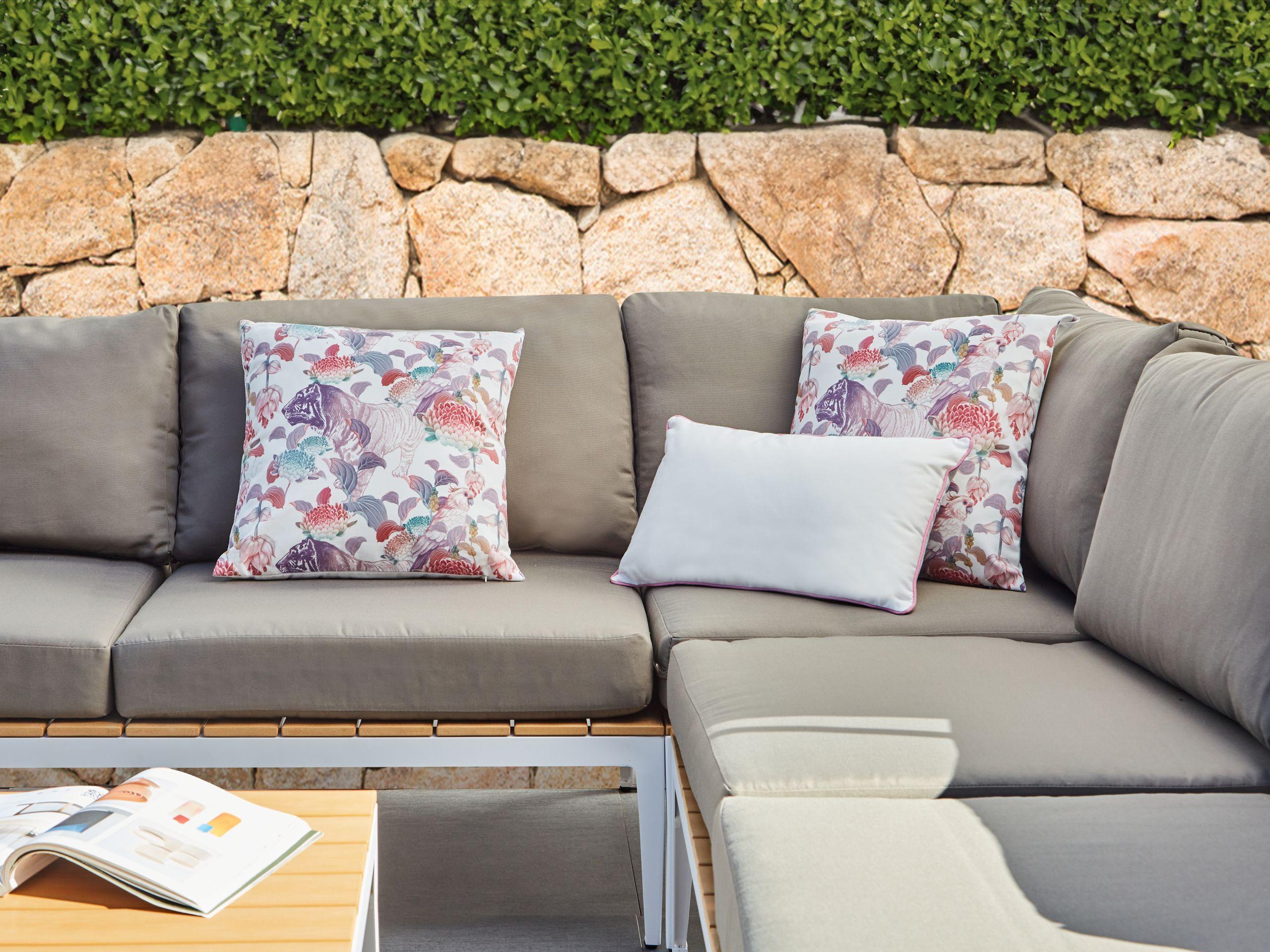 Beliani Lot de 3 coussins d'extérieur en Polyester Moderne VIVID  