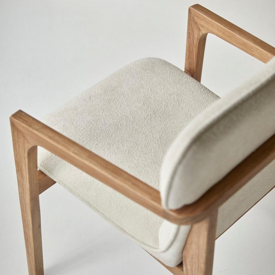Tikamoon Fauteuil en acacia massif et tissu Viktor  