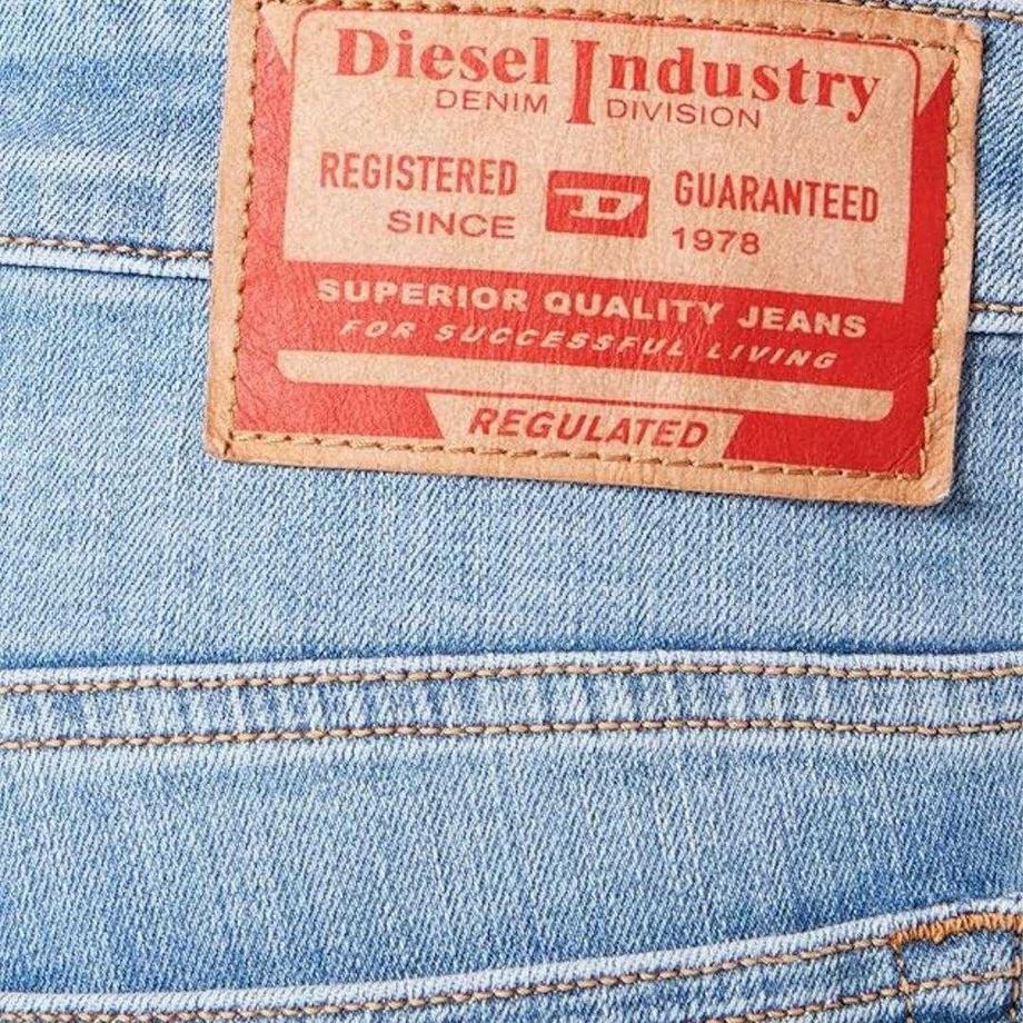 DIESEL DYennox Jeans Vestibilità Affusolata  