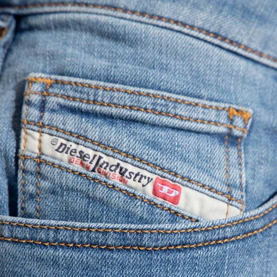 DIESEL DYennox Jeans Vestibilità Affusolata  