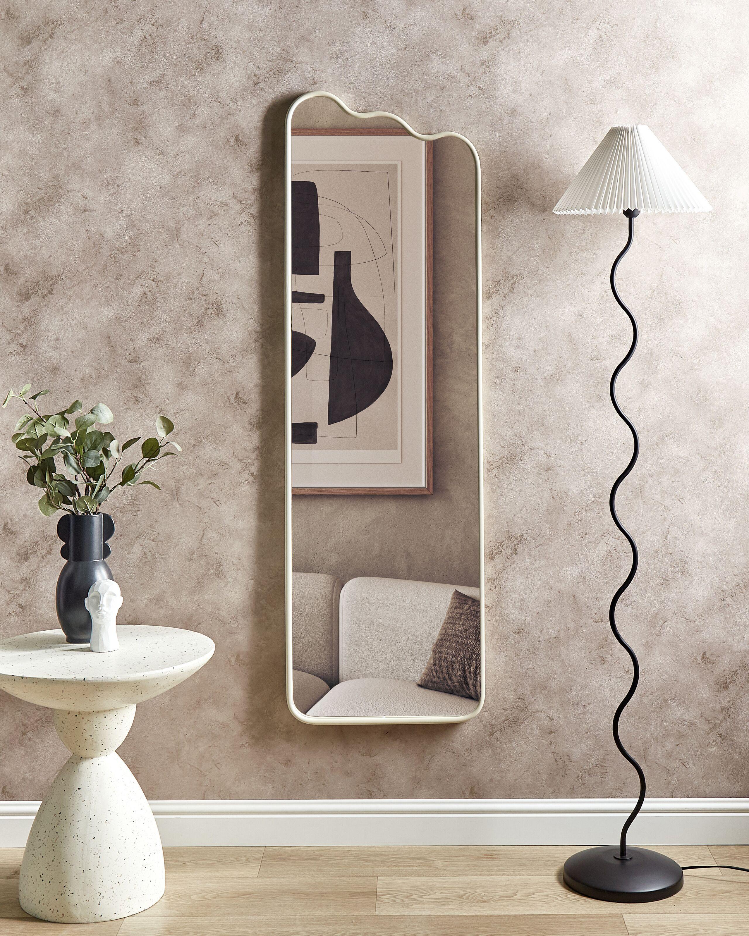 Beliani Wandspiegel aus Eisen Skandinavisch ABZAC  