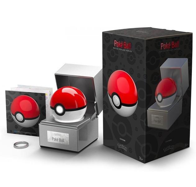 Nintendo  Pokémon: Die-Cast Collectible Poké Ball Replica 