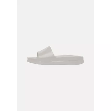 Chaussons O slippers