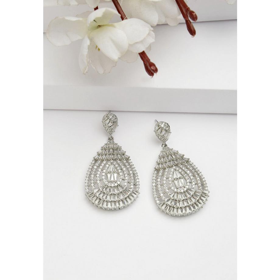 AVANT-GARDE PARIS  Collection Diva Boucles d'oreilles goutte creuses magnifiques en zirconia 