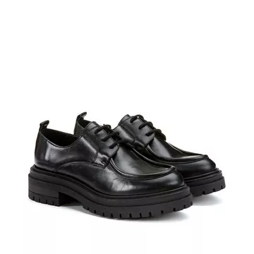 Leder-Derbys mit Profilsohle
