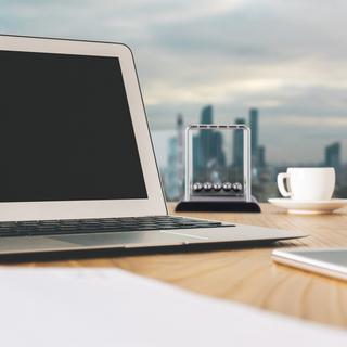 B2X  Culla di Newton 