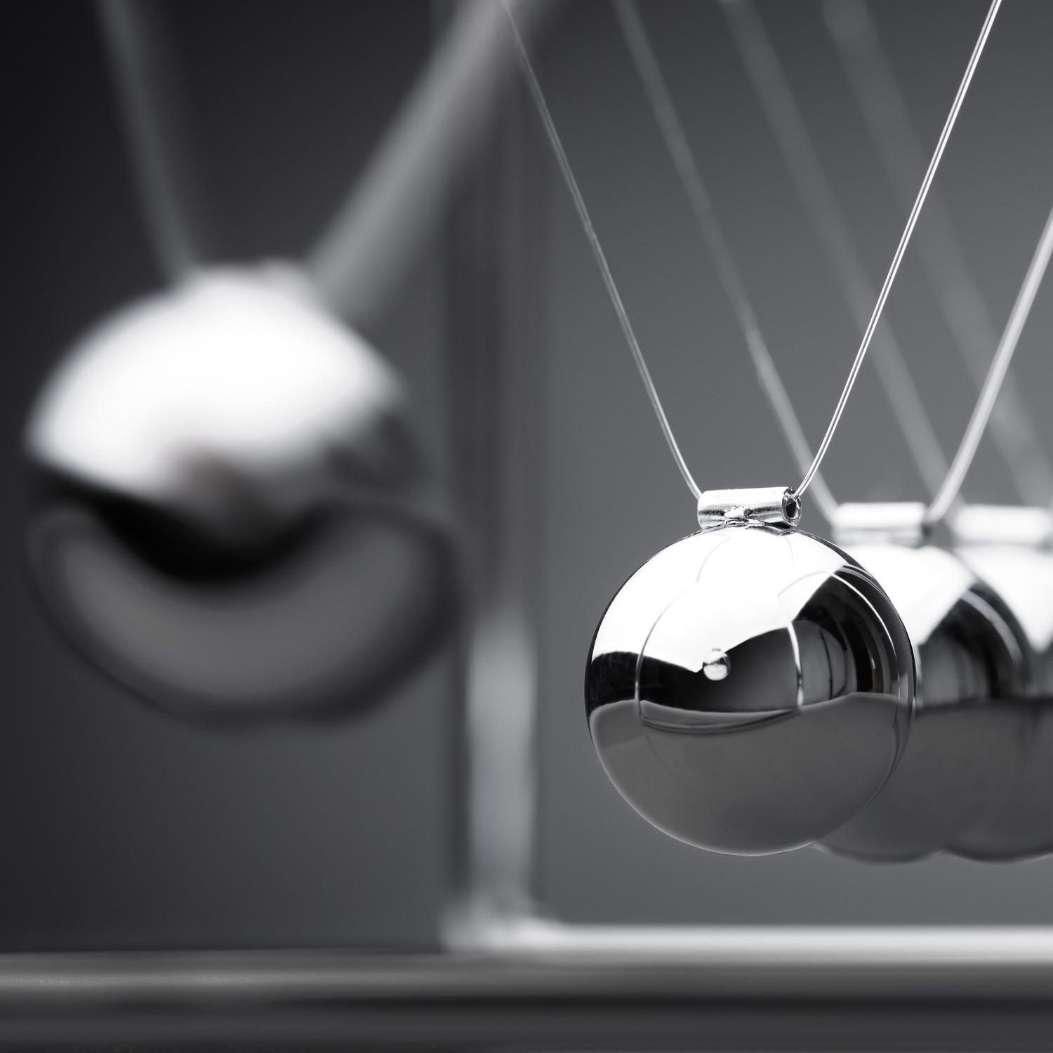 B2X  Culla di Newton 