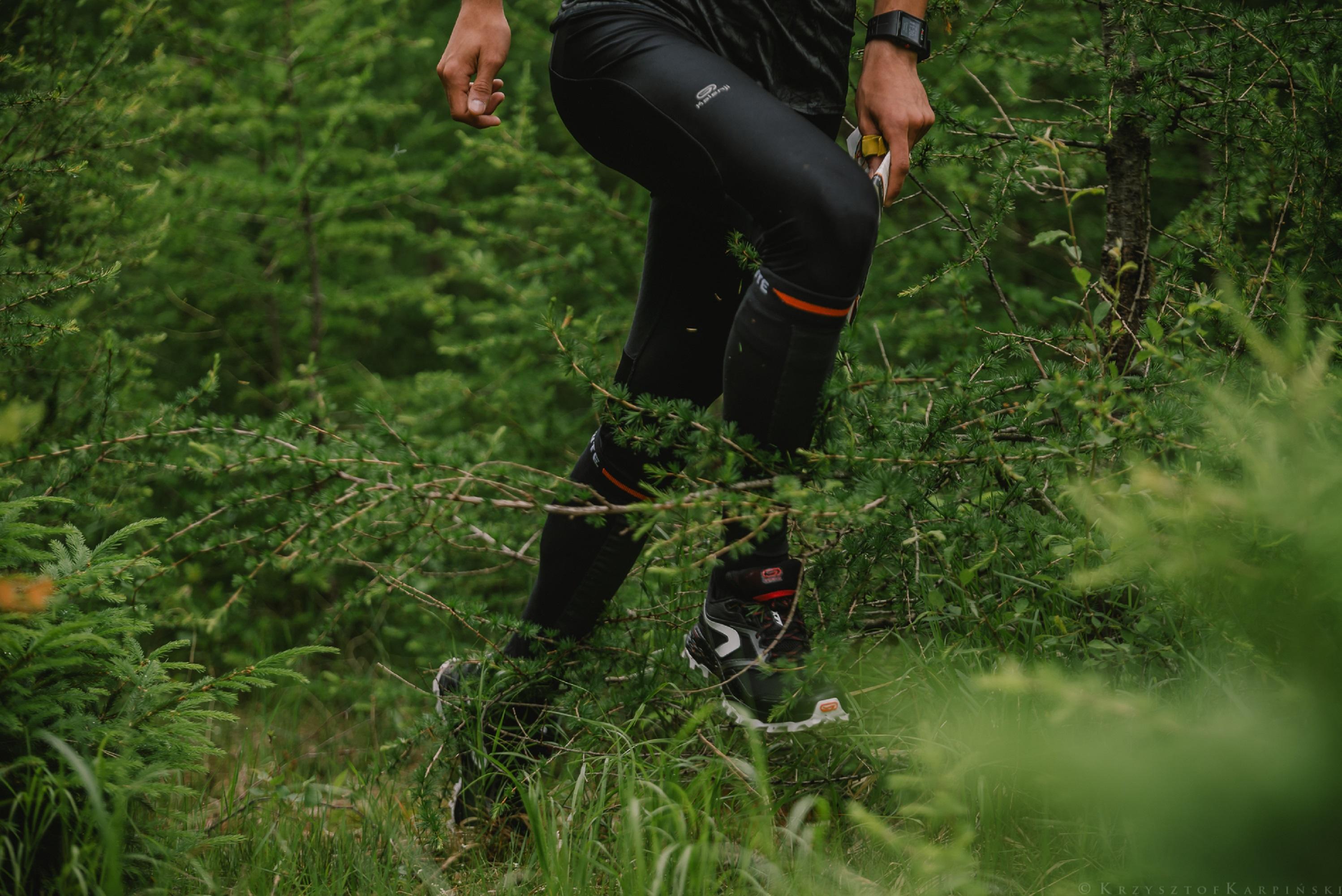 GEONAUTE Verstärkte hohe Laufsocken  