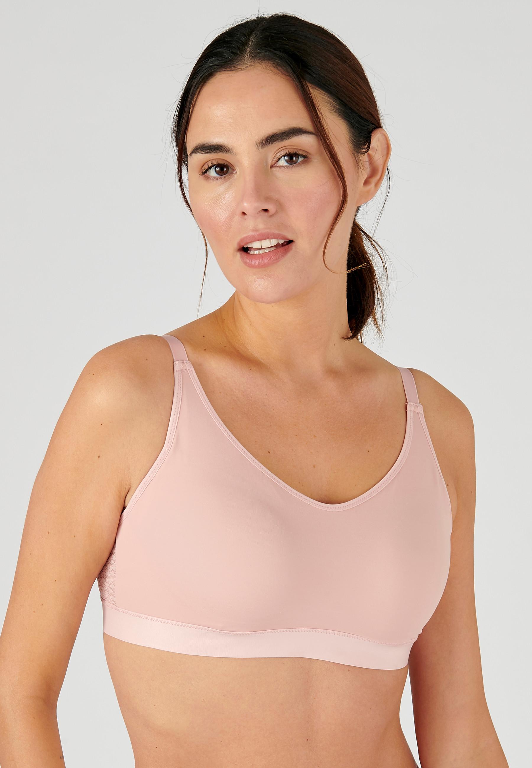 Damart  Brassière sans armatures avec agrafes. 