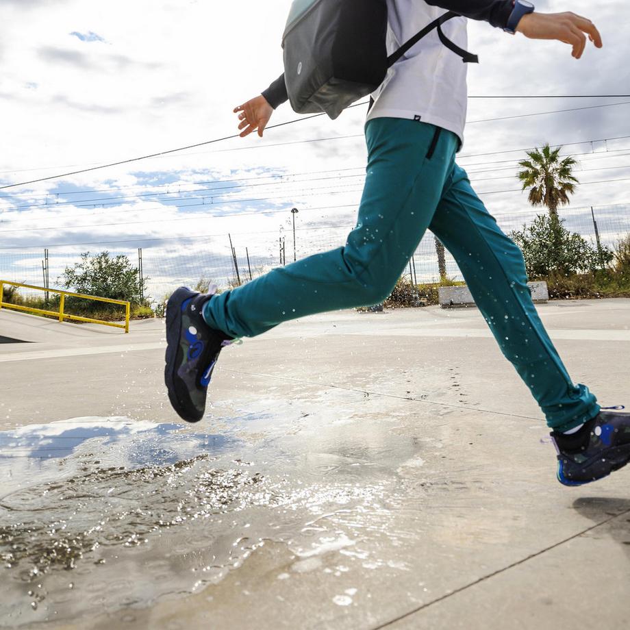 DOMYOS  Jogginghose Kinder warm atmungsaktiv 