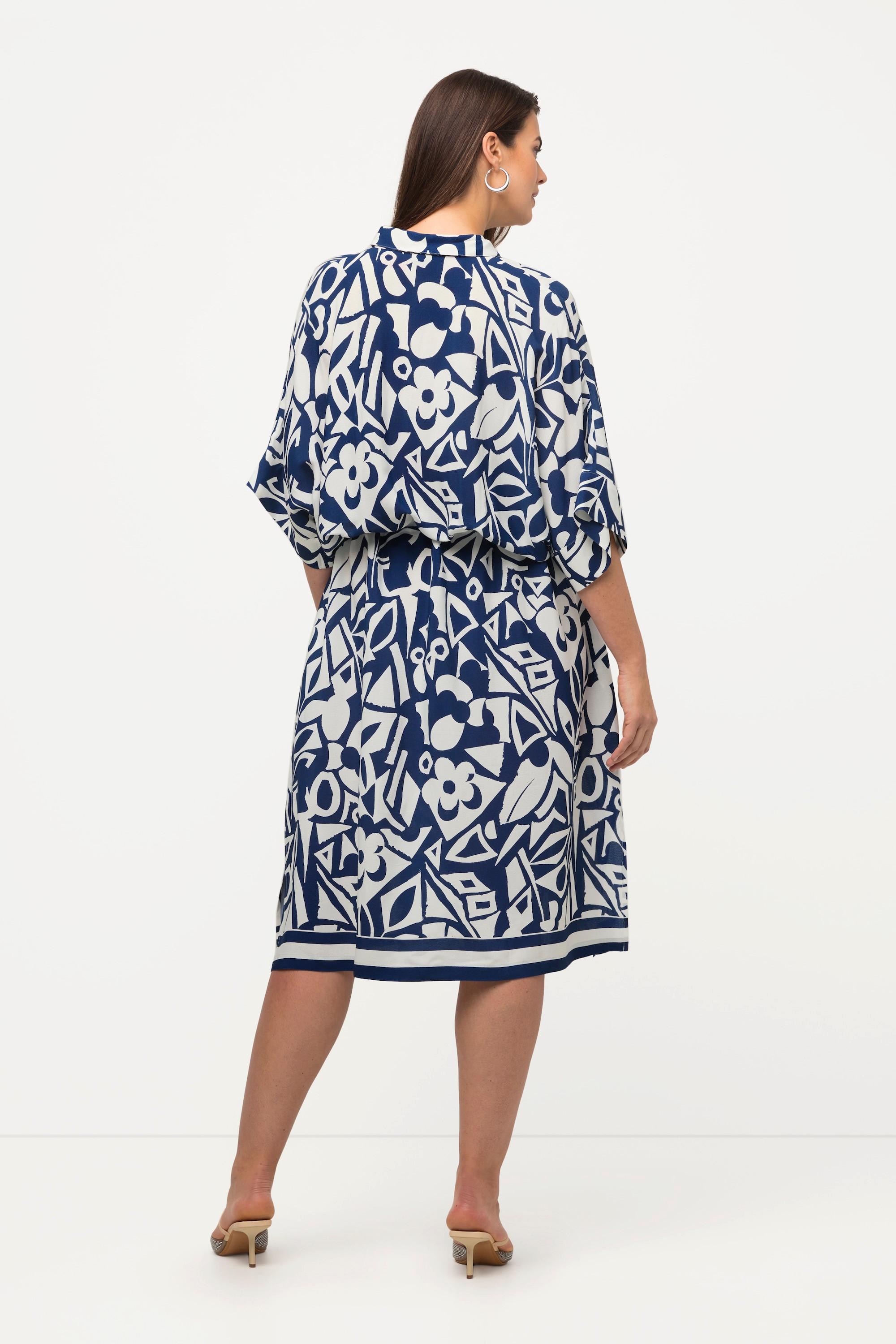 Ulla Popken  Robe midi oversized. Col chemise, manches courtes. Imprimé à fleurs. 