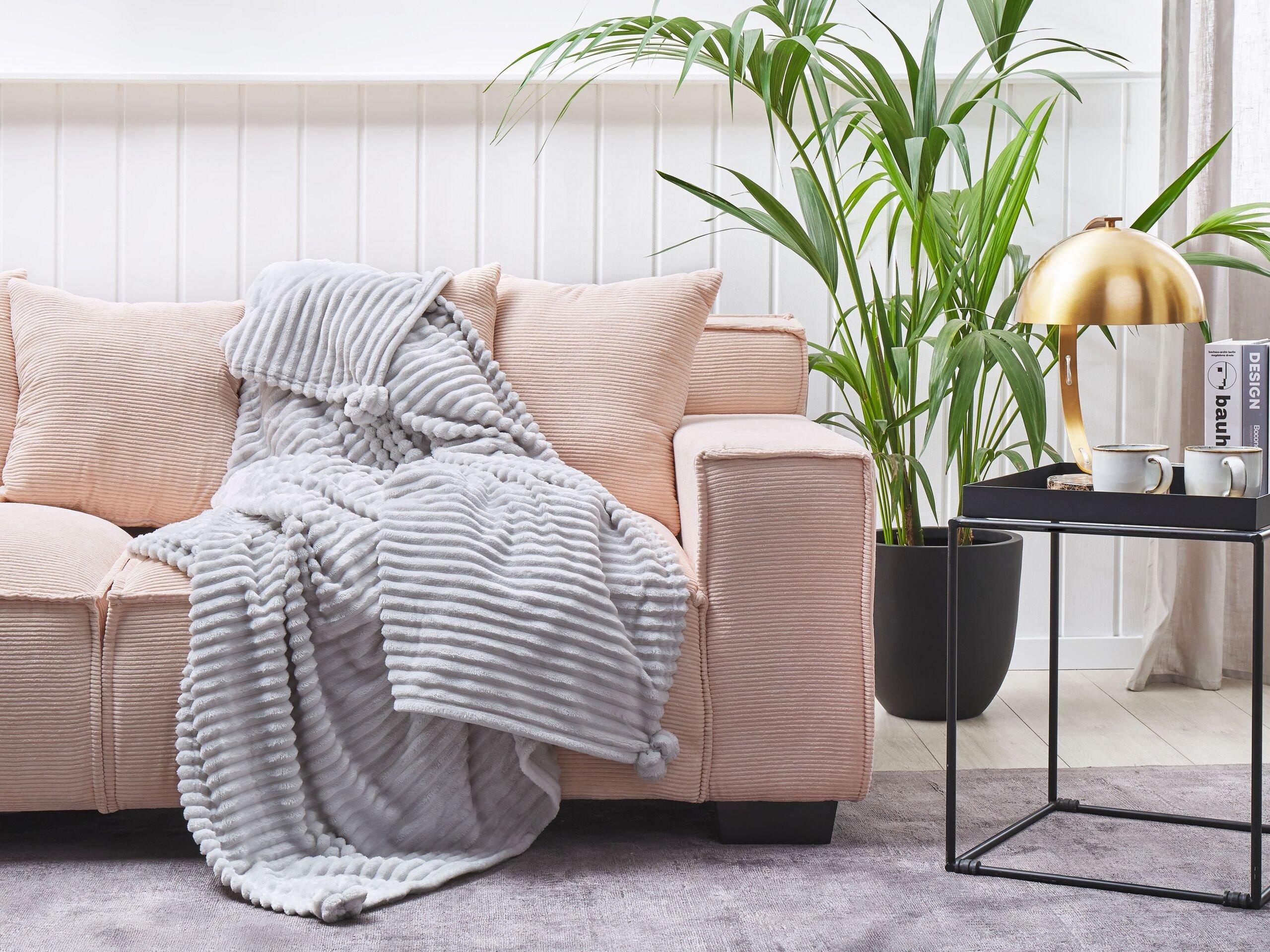 Beliani KAWERI Coperta in Poliestere Scandinava  