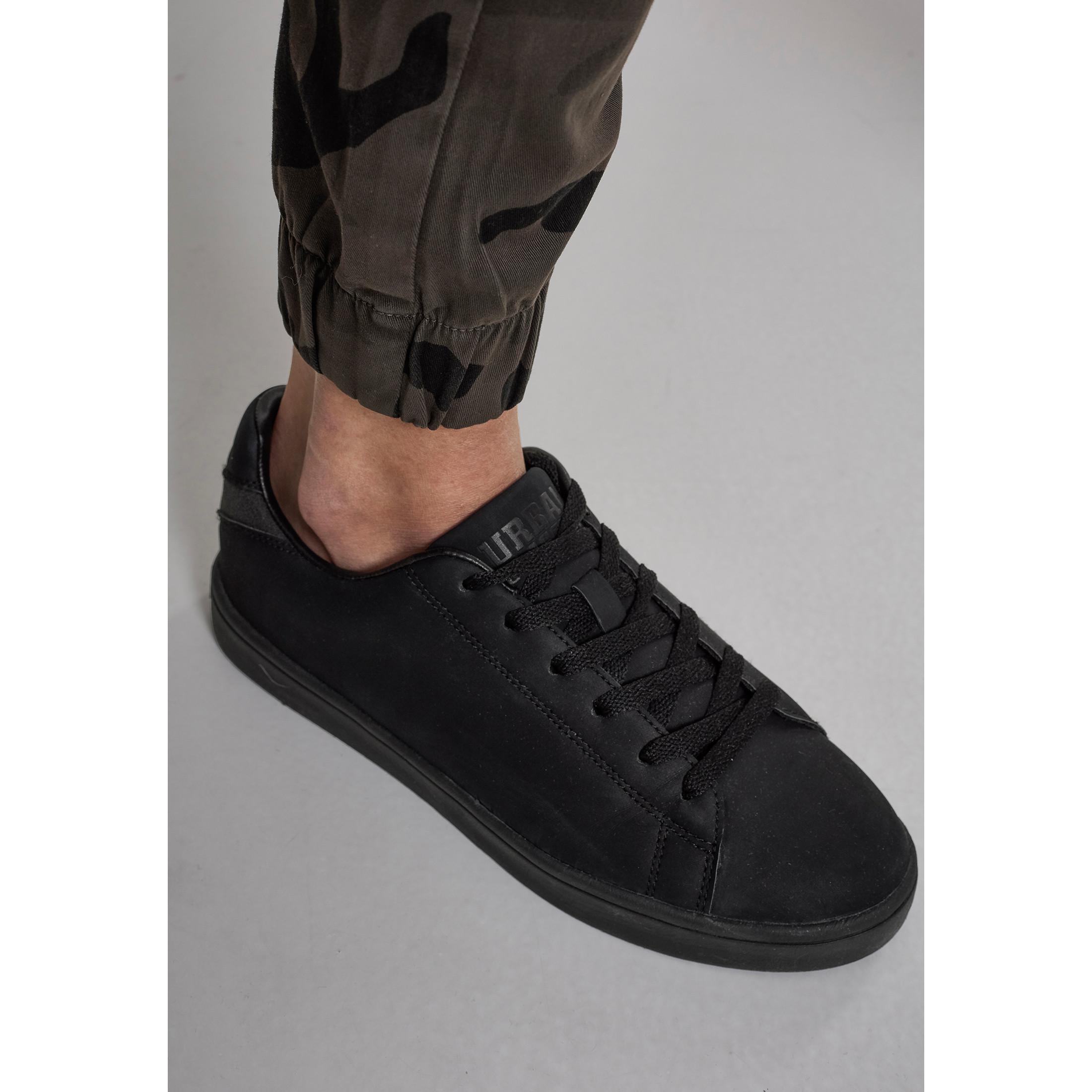 URBAN CLASSICS Camouflage Tapered Fit Hose  