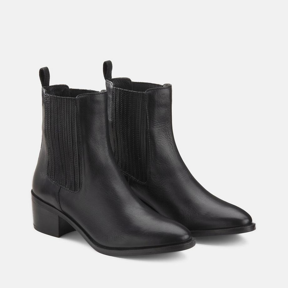 Boots élastiquées à talon