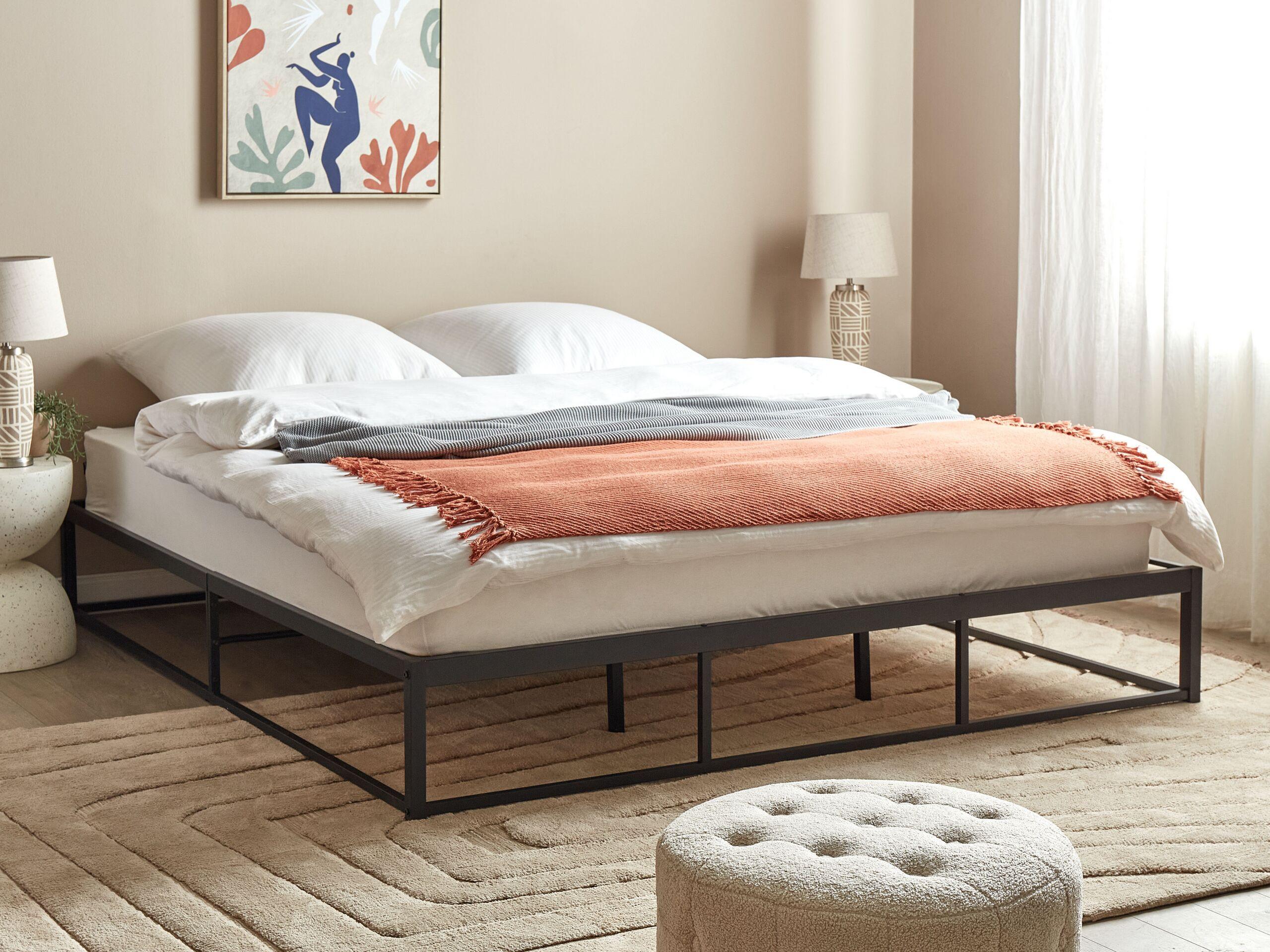 Beliani Lit avec sommier en Métal Industriel VIRY  