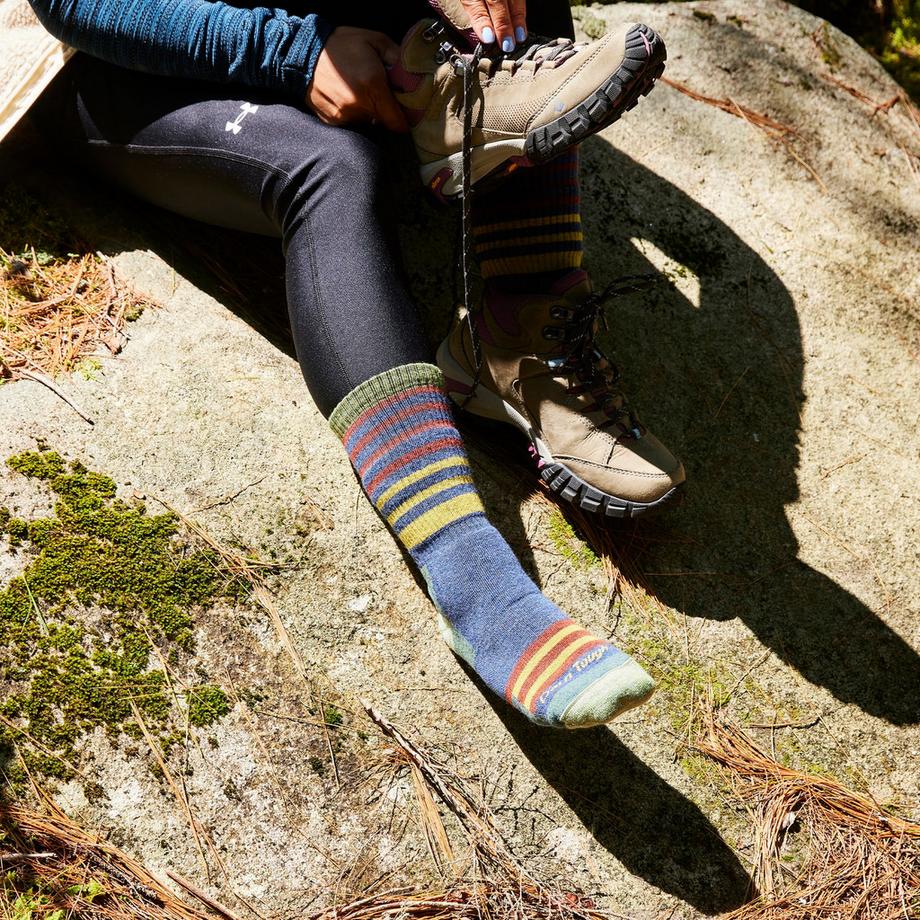 Darn Tough Vermont  Darn Tough Chaussettes Femme Bottes Mi-Épaisses Randonnée Laine Mérinos 