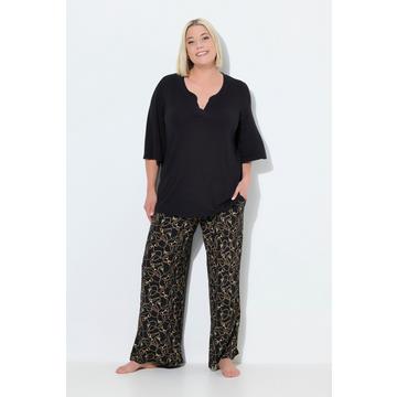 Pigiama con fantasia con catenine, scollo a tunica e mezze maniche svasate