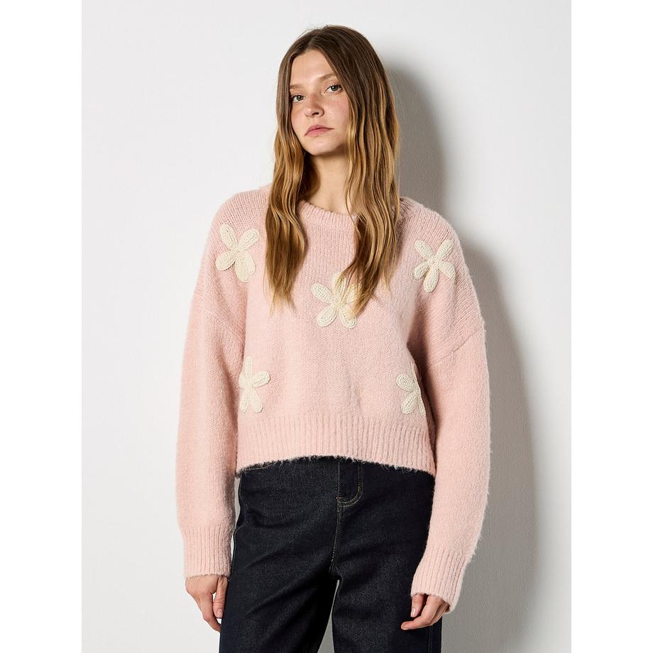 Pullover mit grob gestrickter Daisy-Applikation