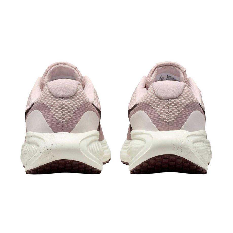 NIKE Revolution 8 Sneaker  