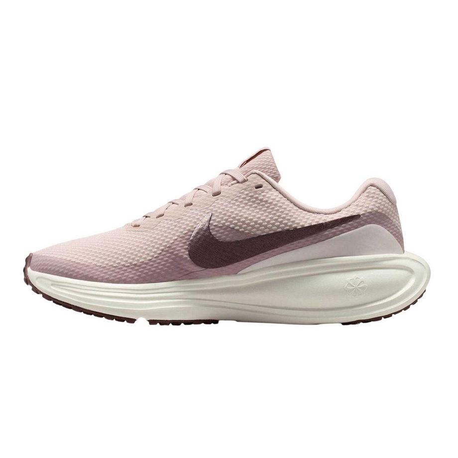 NIKE Revolution 8 Sneaker  