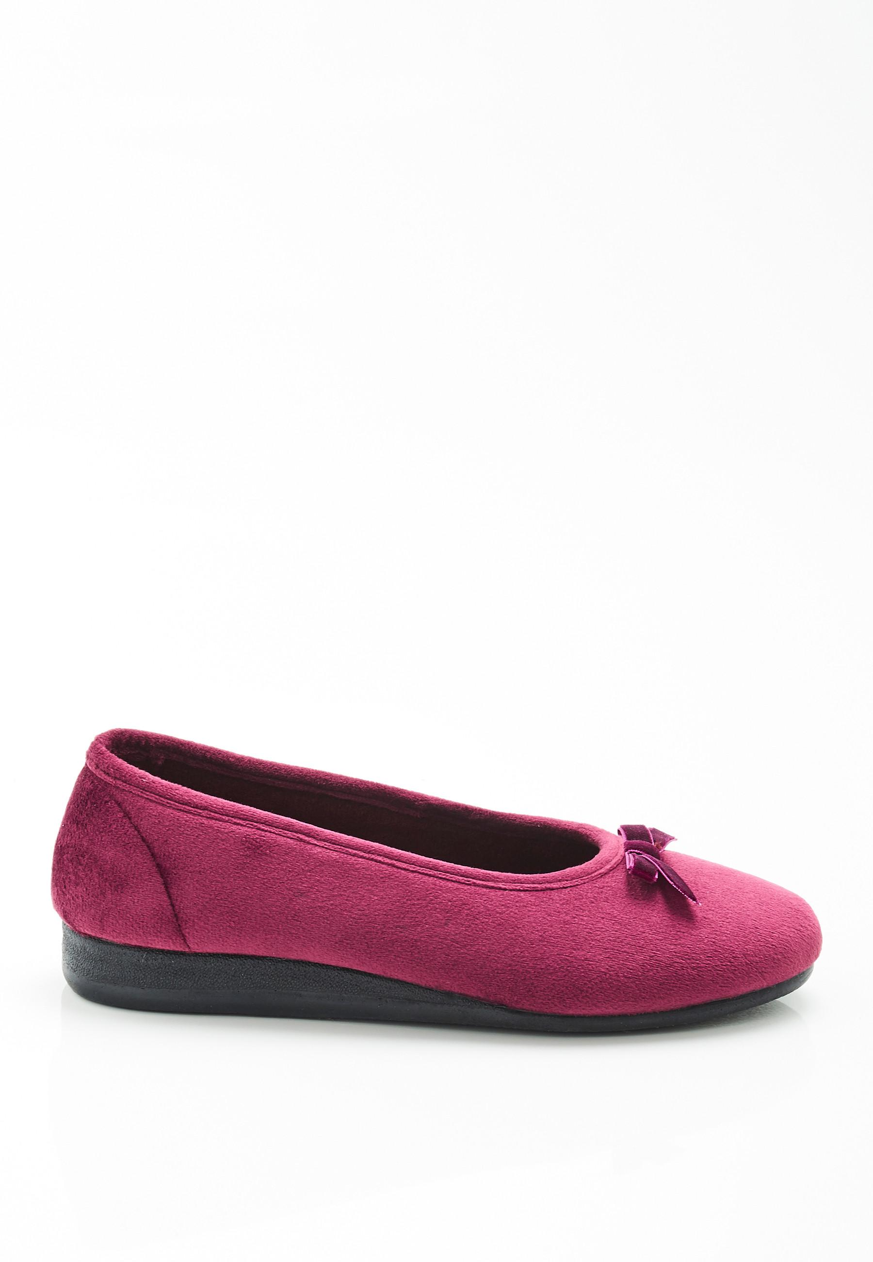 Damart  Ballerines aspect velours. 