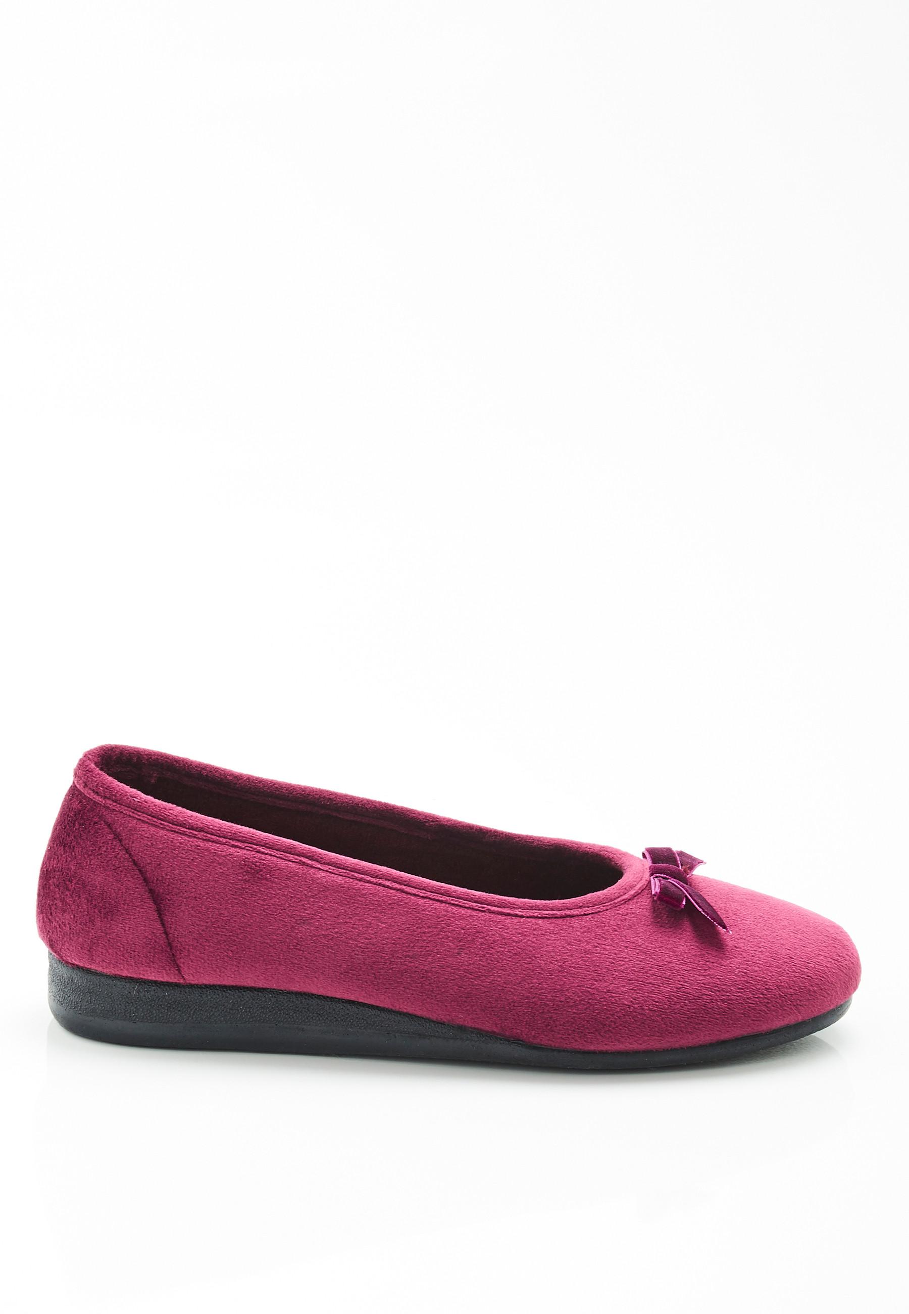 Damart  Ballerines aspect velours. 