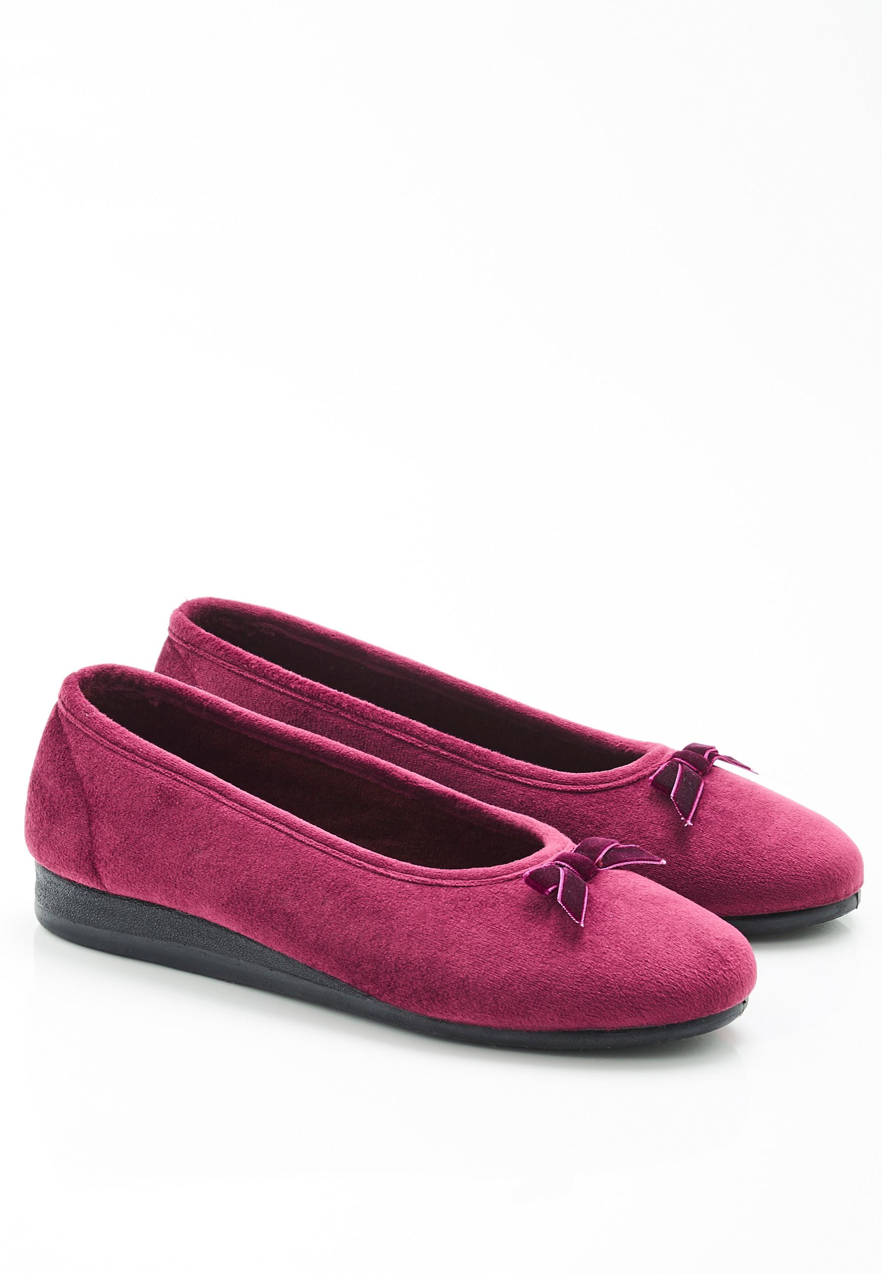 Damart  Ballerines aspect velours. 