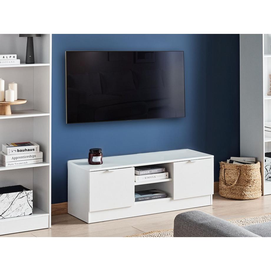 Beliani Meuble TV en Panneau de particules de bois Minimaliste WINNIPEG  