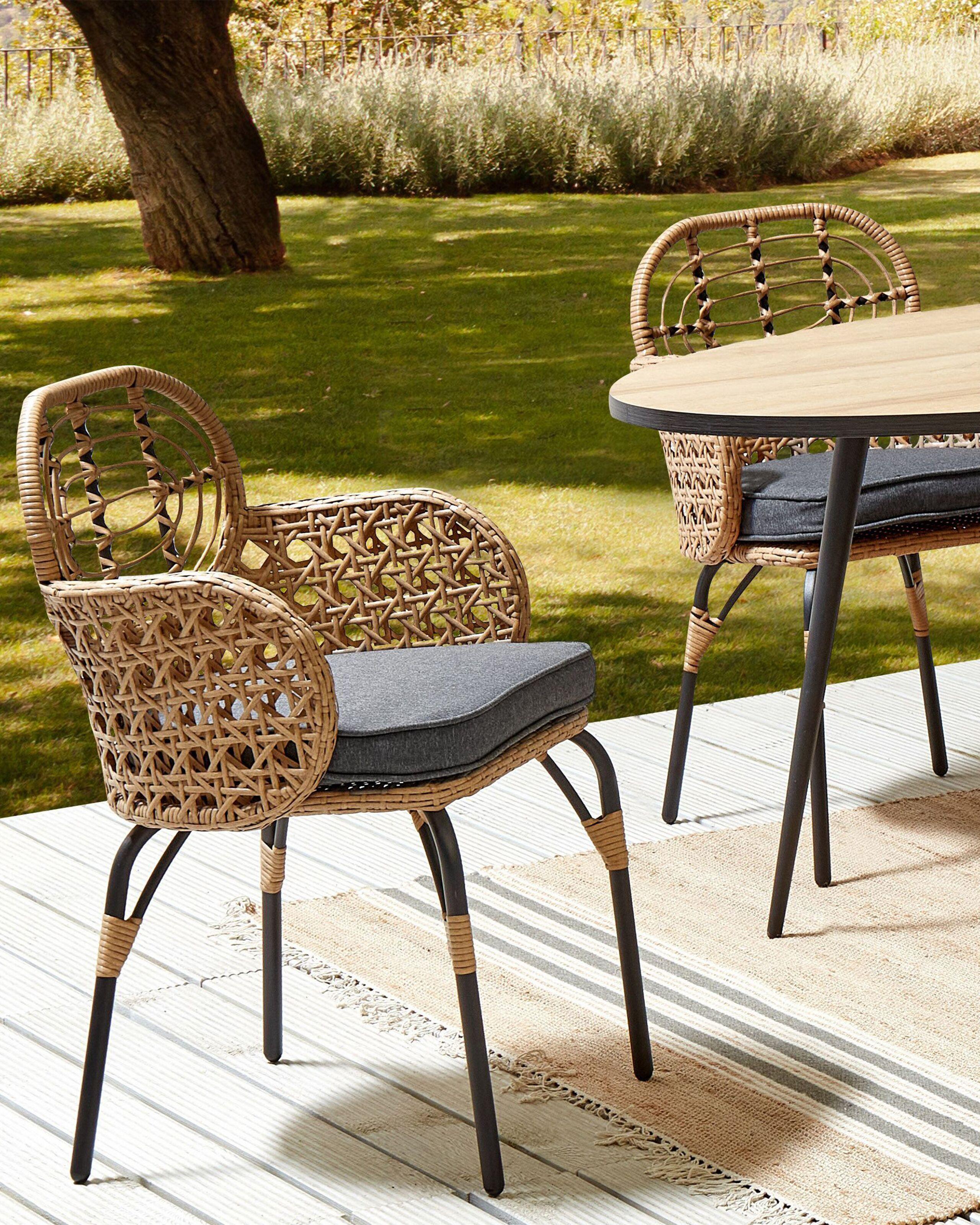 Beliani Lot de 2 chaises de jardin avec coussins en Polyrotin Boho PRATELLO  