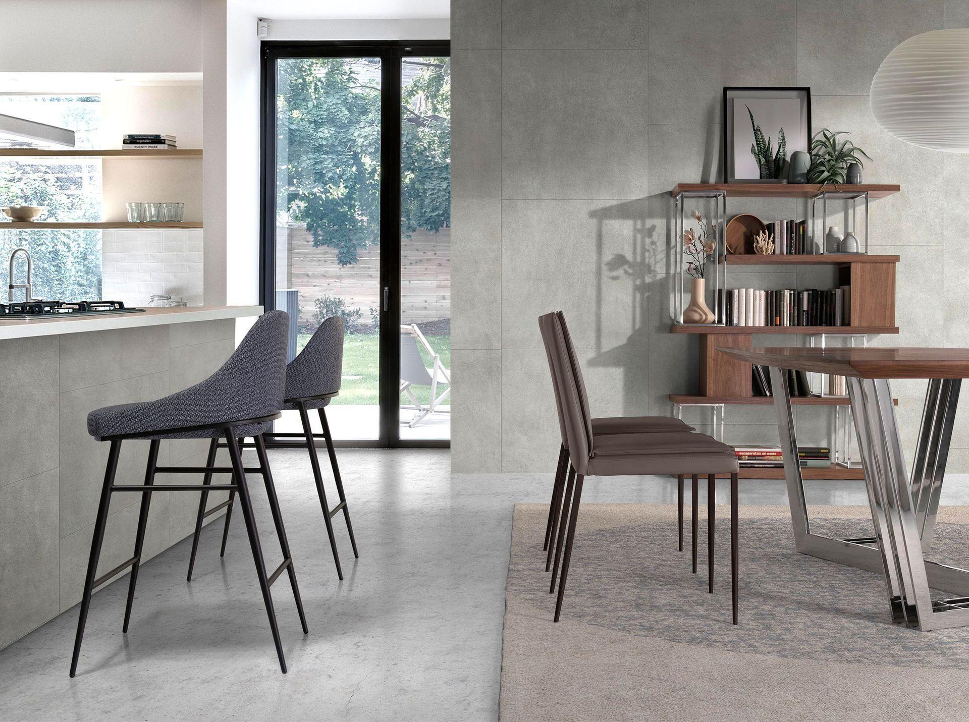 ANGEL CERDA Sgabello in tessuto grigio  