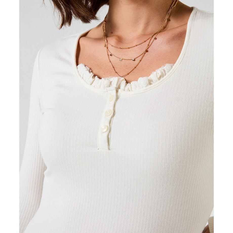 Joe Browns Esme geripptes Henley-Shirt mit Rüschendetail  