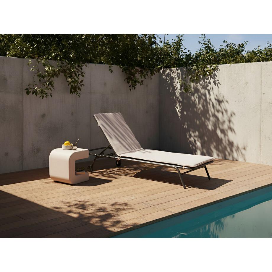 Beliani Transat en Acier Moderne VOLTERRA  