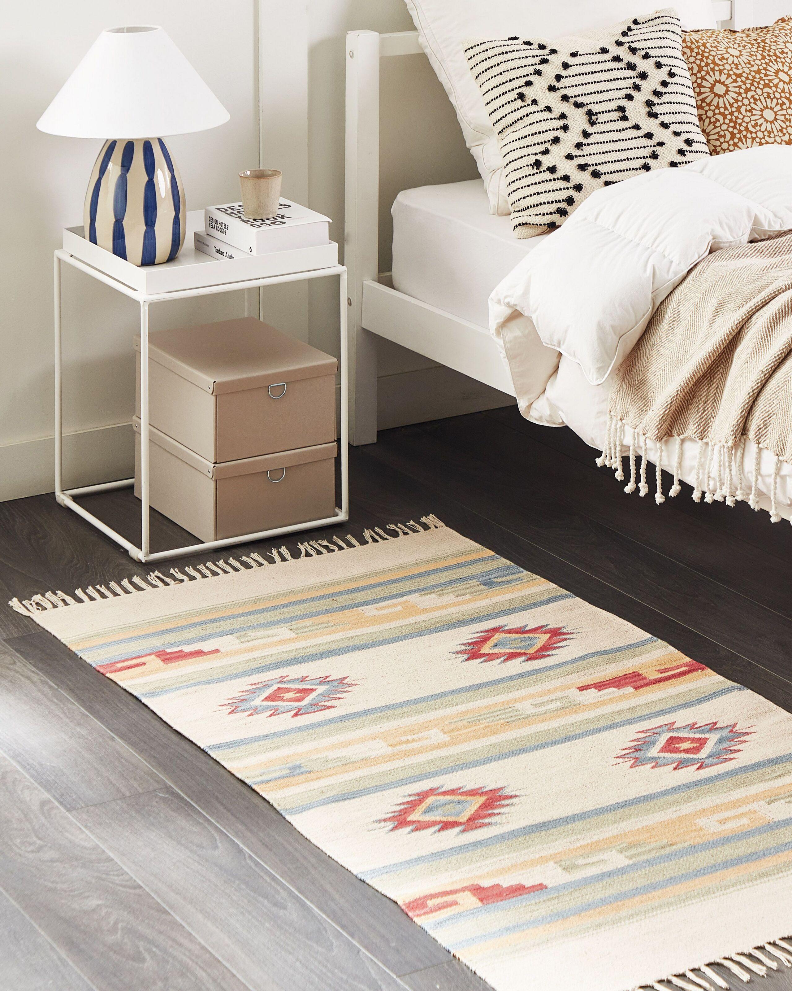 Beliani Tapis en Coton Traditionnel APARAN  