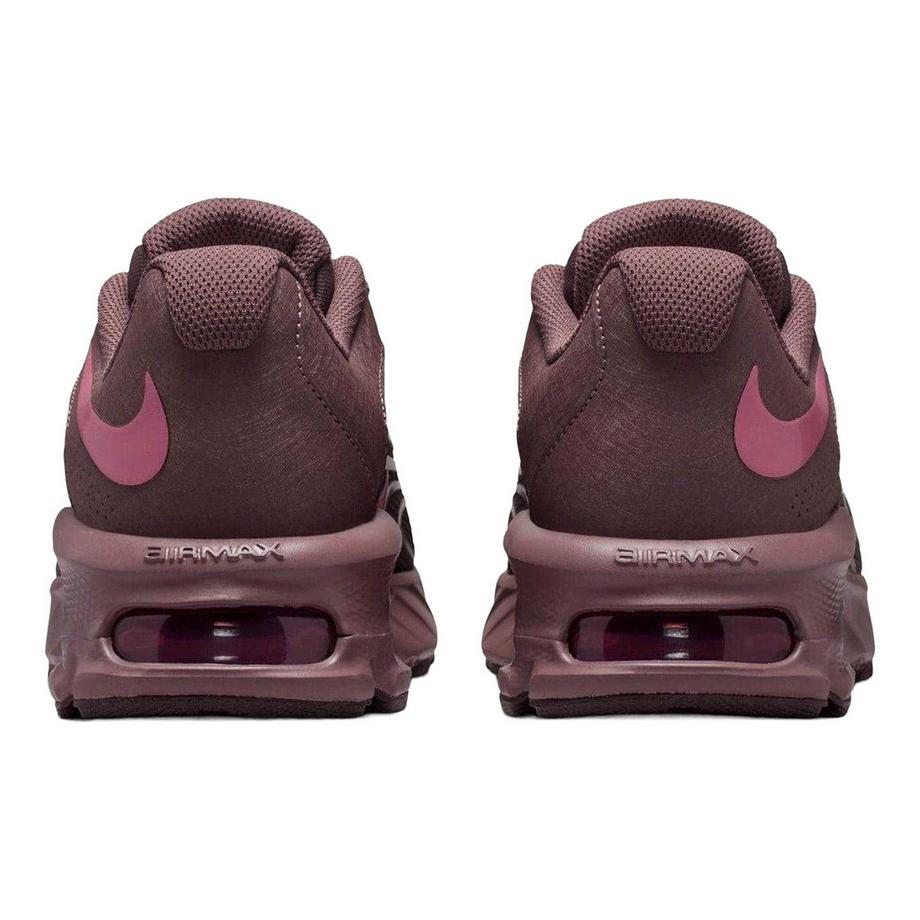 NIKE Air Max Fire Sneaker  