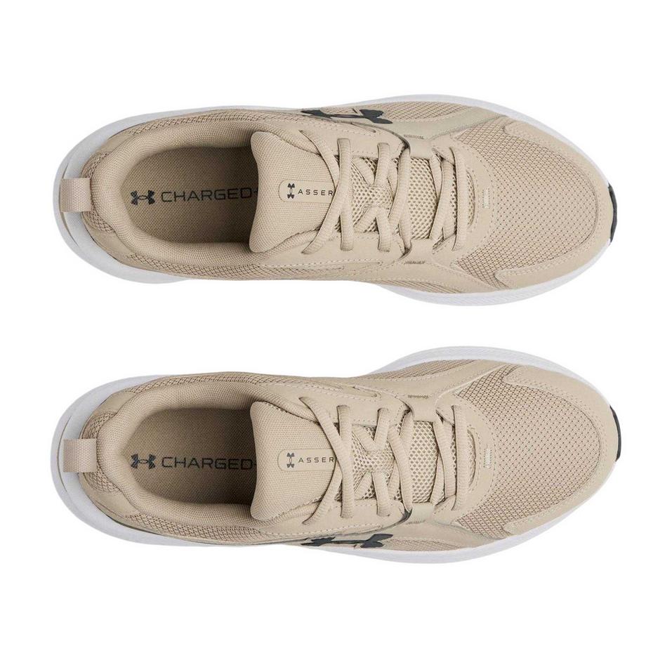 UNDER ARMOUR Baskets Assert 11  