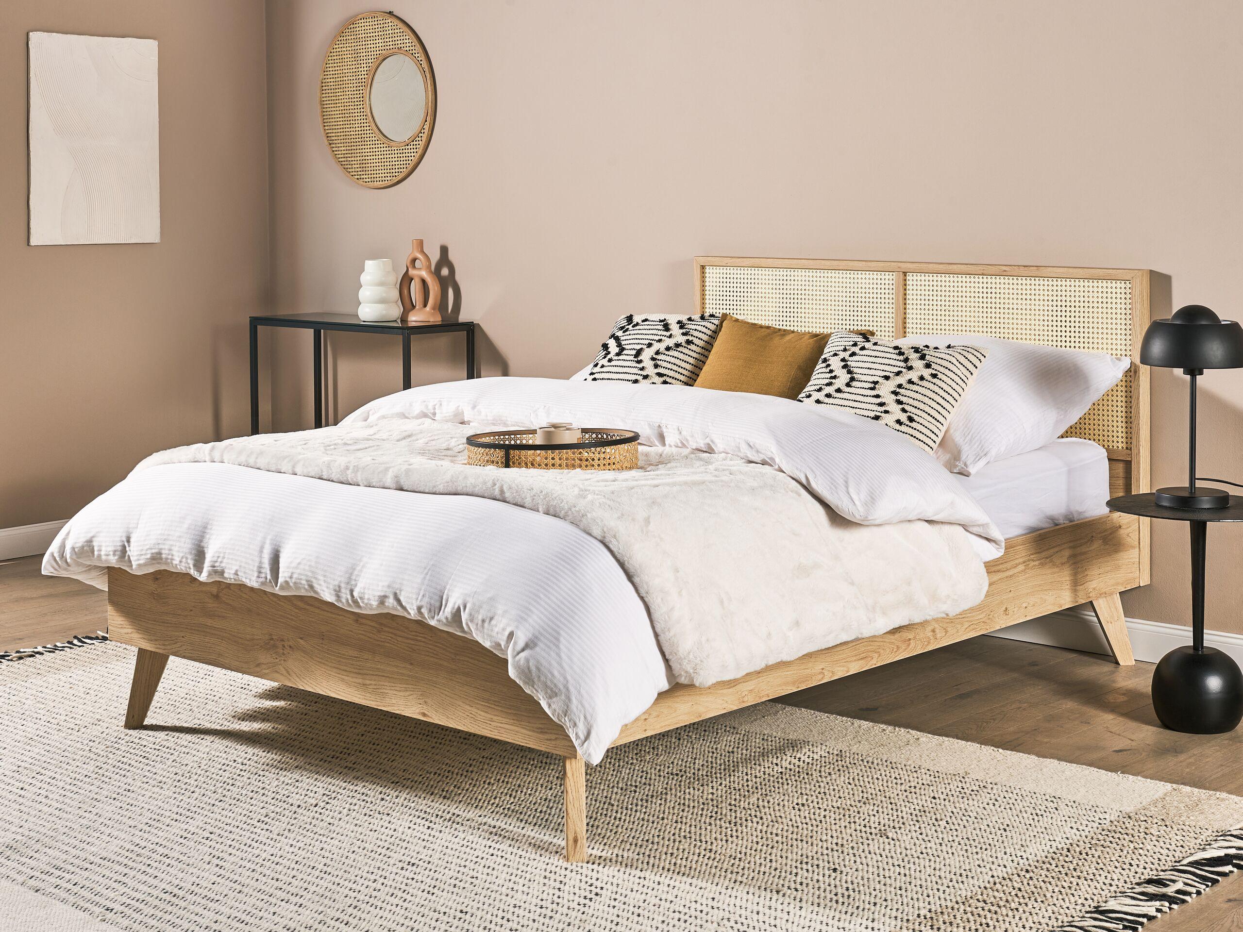 Beliani Letto con rete a doghe en Rattan Boho MONPAZIER  