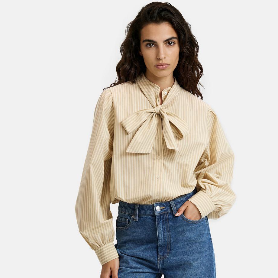 Chemise lavallière à rayures manches bouffantes