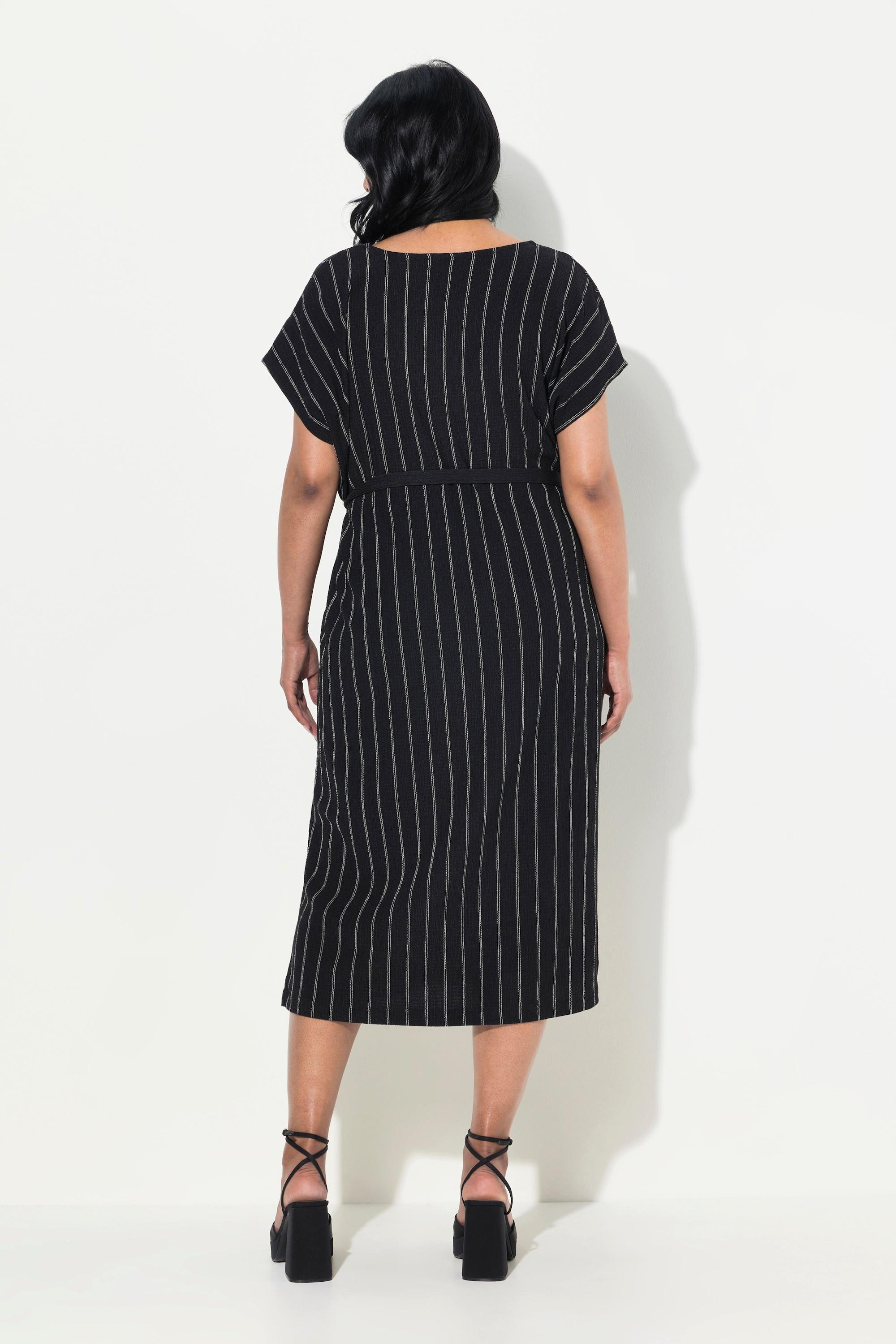 Ulla Popken  Robe mini en jersey texturé sans manches. Décolleté en V 