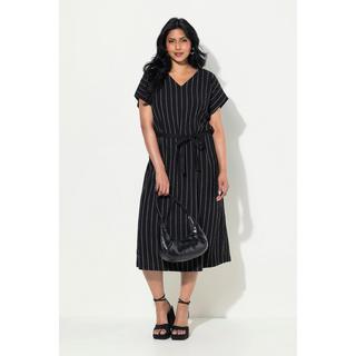 Ulla Popken  Robe mini en jersey texturé sans manches. Décolleté en V 