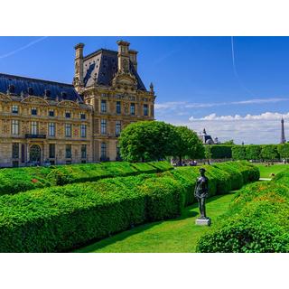 Smartbox  Découverte de Paris : 2 nuits avec visite du Louvre et billets coupe-file pour la Joconde - Coffret Cadeau 