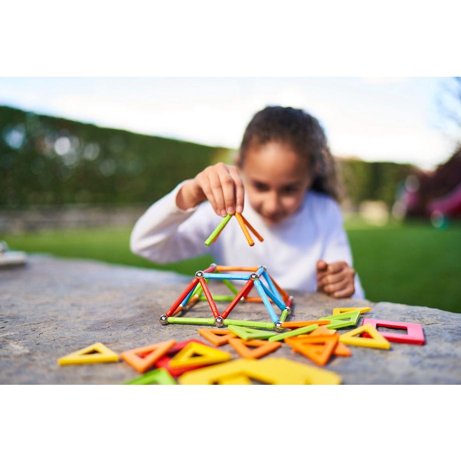 Geomag  Supercolor magnetische Bausteine für Kinder, magnetisches Spielzeug, grüne Kollektion 100 % recyceltes Plastik, 78 Teile 