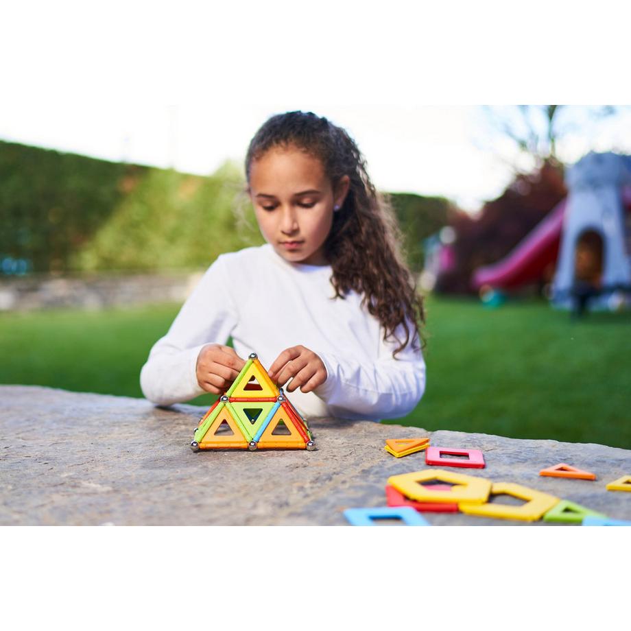 Geomag  Supercolor magnetische Bausteine für Kinder, magnetisches Spielzeug, grüne Kollektion 100 % recyceltes Plastik, 78 Teile 