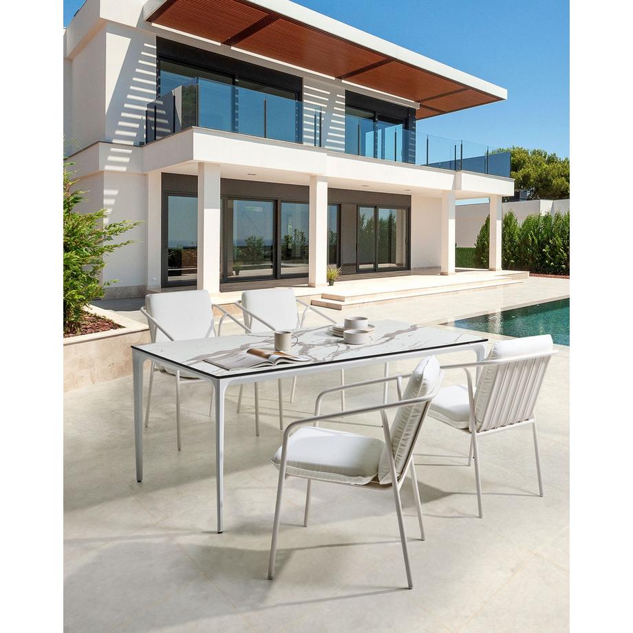 Beliani Set mit 4 Stühlen und Sitzkissen aus Aluminium Minimalistisch ASCIANO  