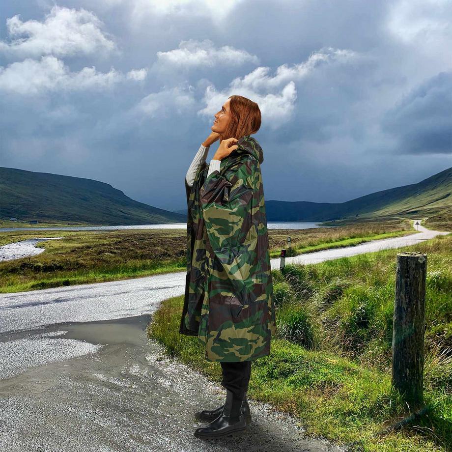 B2X  Regenponcho mit Mehrfachnutzen 3 in 1 Camouflage 