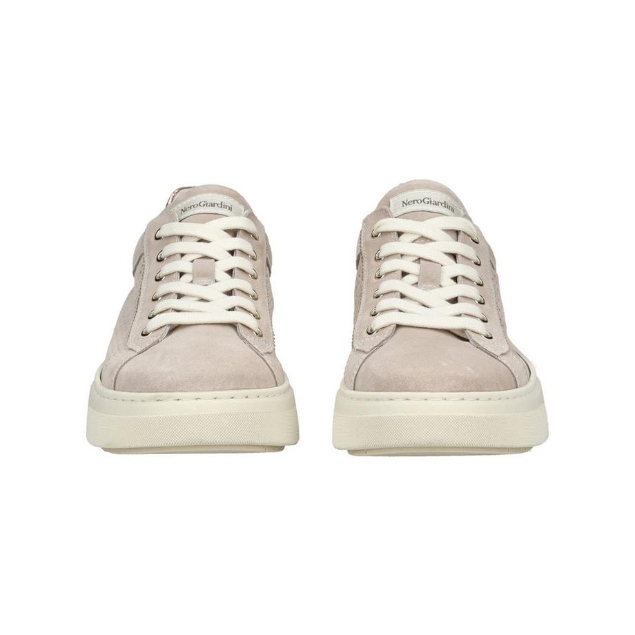 Nero Giardini Sneaker con piattaforma e perforazioni  