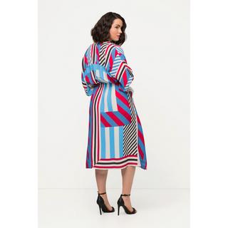 Ulla Popken  Abito midi dal taglio oversize con stampa grafica, scollo a girocollo e mezze maniche 