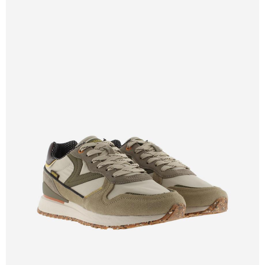Victoria Leichte Sneakers mit Neonakzenten  